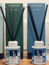 Load image into Gallery viewer, Luxury white diffuser with gift box Captains Quarter