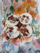 Load image into Gallery viewer, Bouquet wax melts